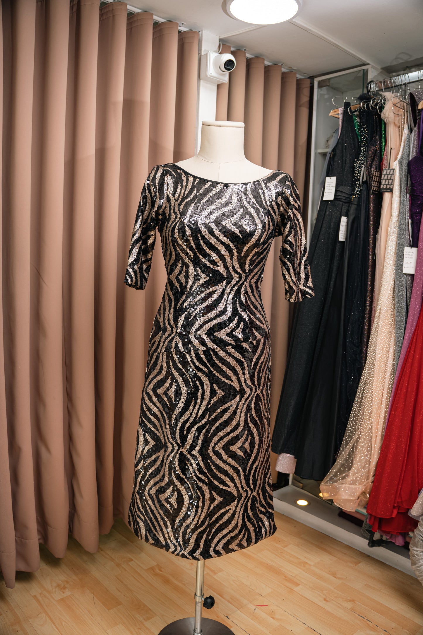 VESTIDO MIA
