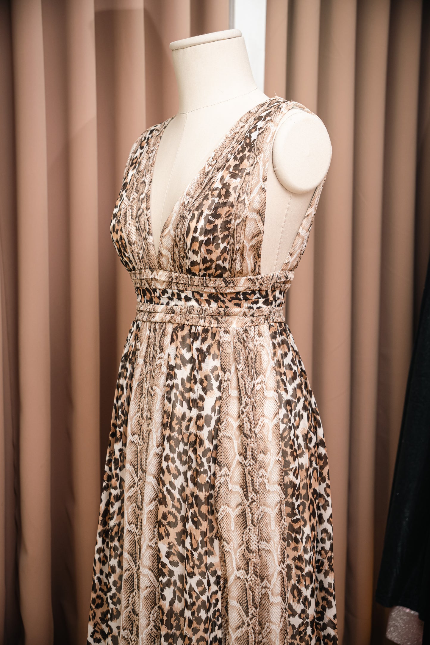 VESTIDO LEONORA